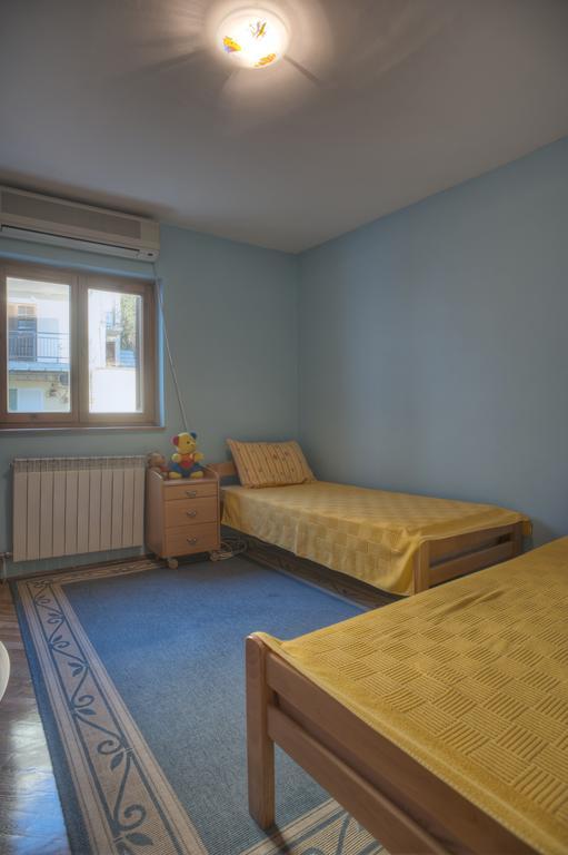 Guest House Zivkovic Светі-Стефан Екстер'єр фото