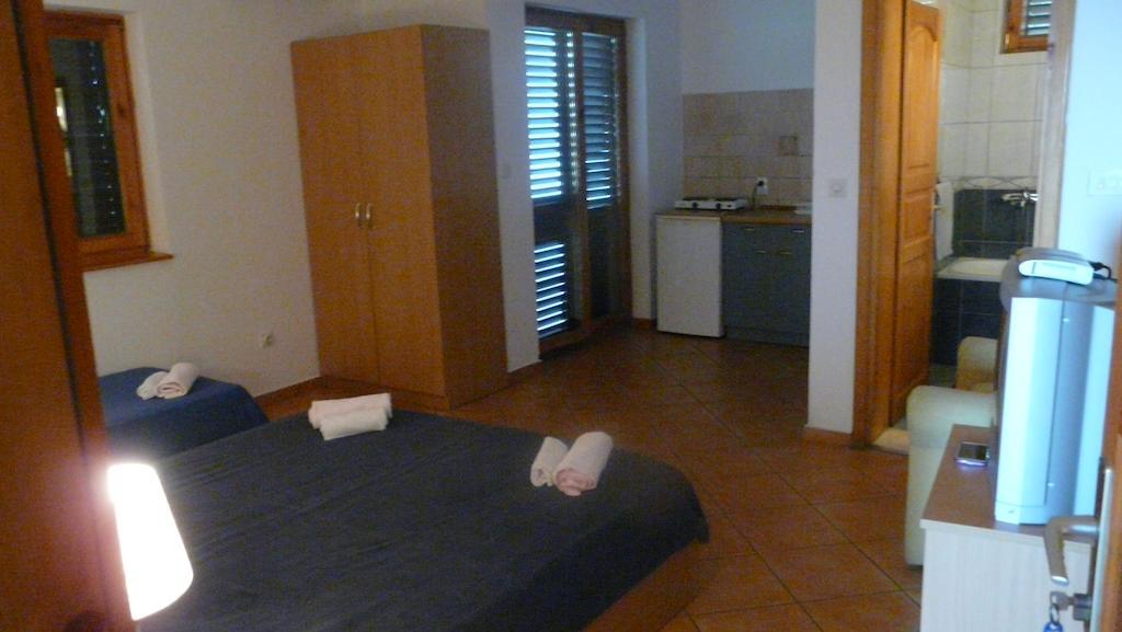 Guest House Zivkovic Светі-Стефан Номер фото
