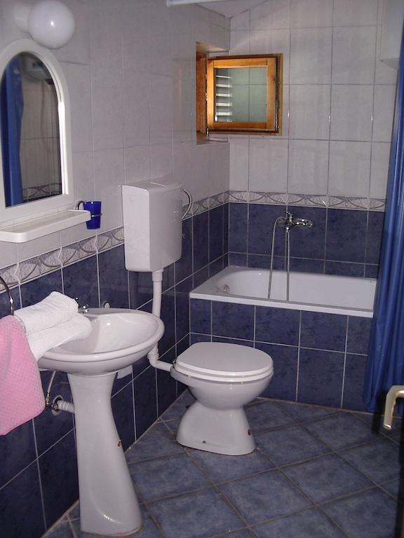 Guest House Zivkovic Светі-Стефан Екстер'єр фото